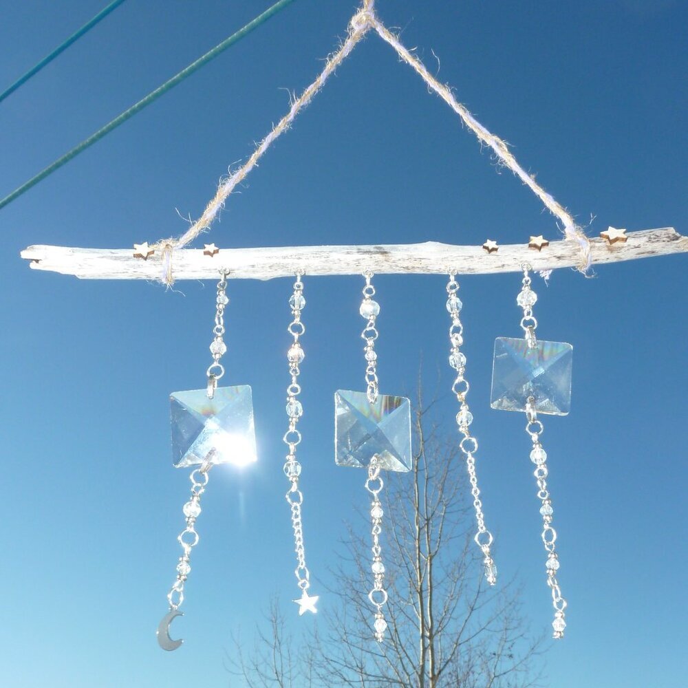 Suncatcher F Treated driftwood, cut glass pieces and Swarovski